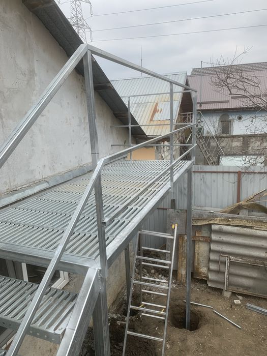 Scara metalica zincata pentru casa