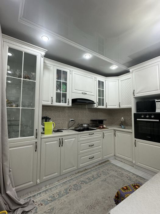 Продам кухонный мебель