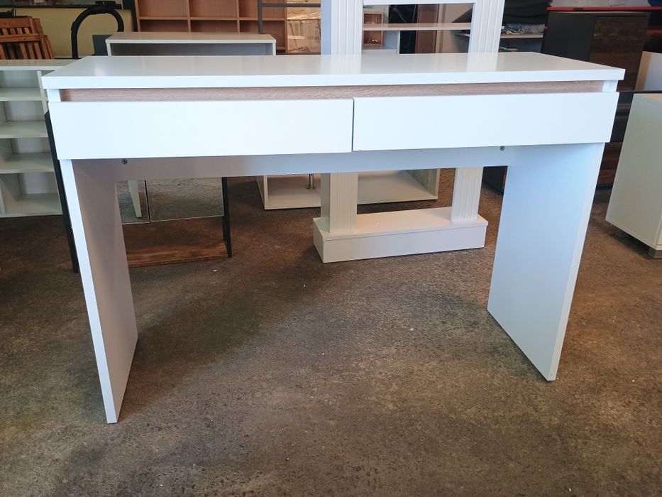 Дамска тоалетка без огледало