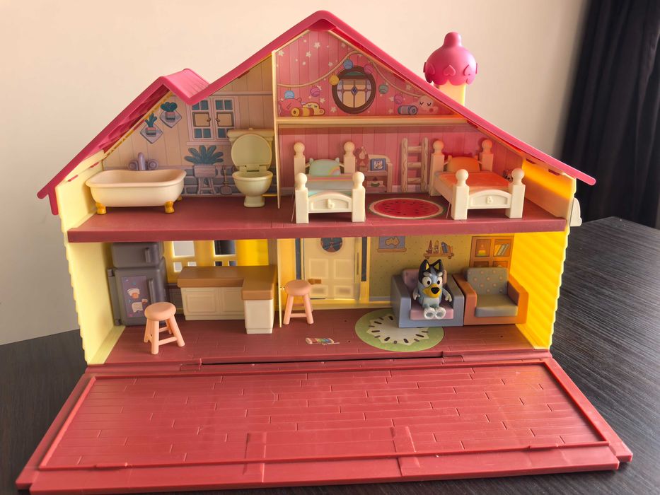 Къщата на Bluey (Блуи)