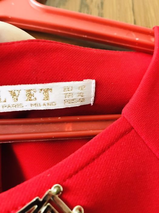 Платья в хорошем сост.