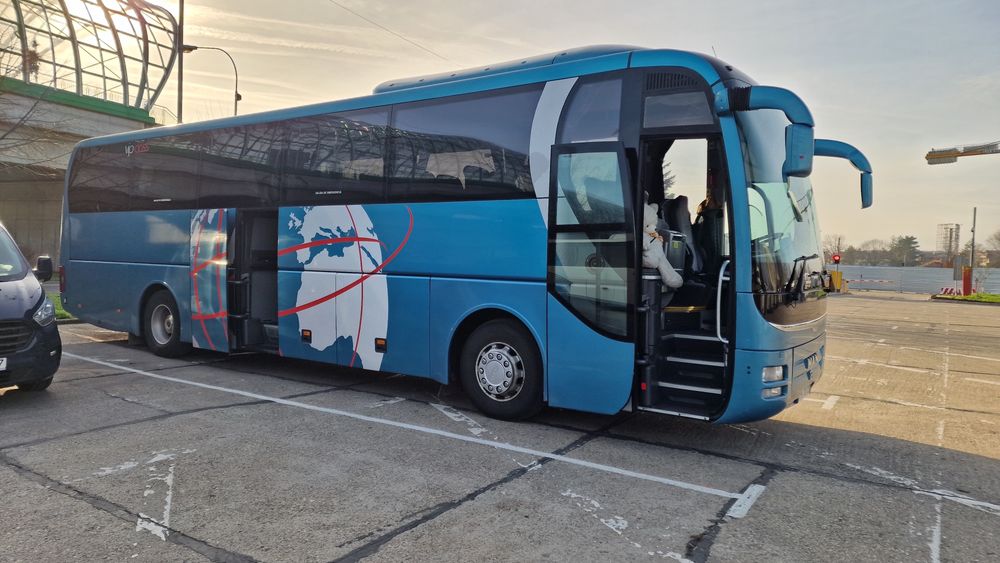 Transport elevi – excursii și tabere | Microbuz & Autocar
