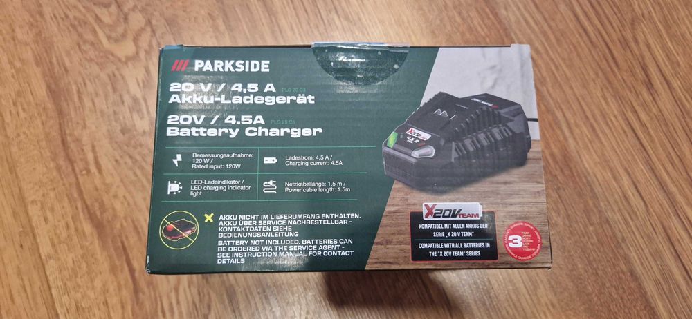 Батерия 20V 4Ah и бързо зарядно 4.5Ah Parkside (нови и запечатани)