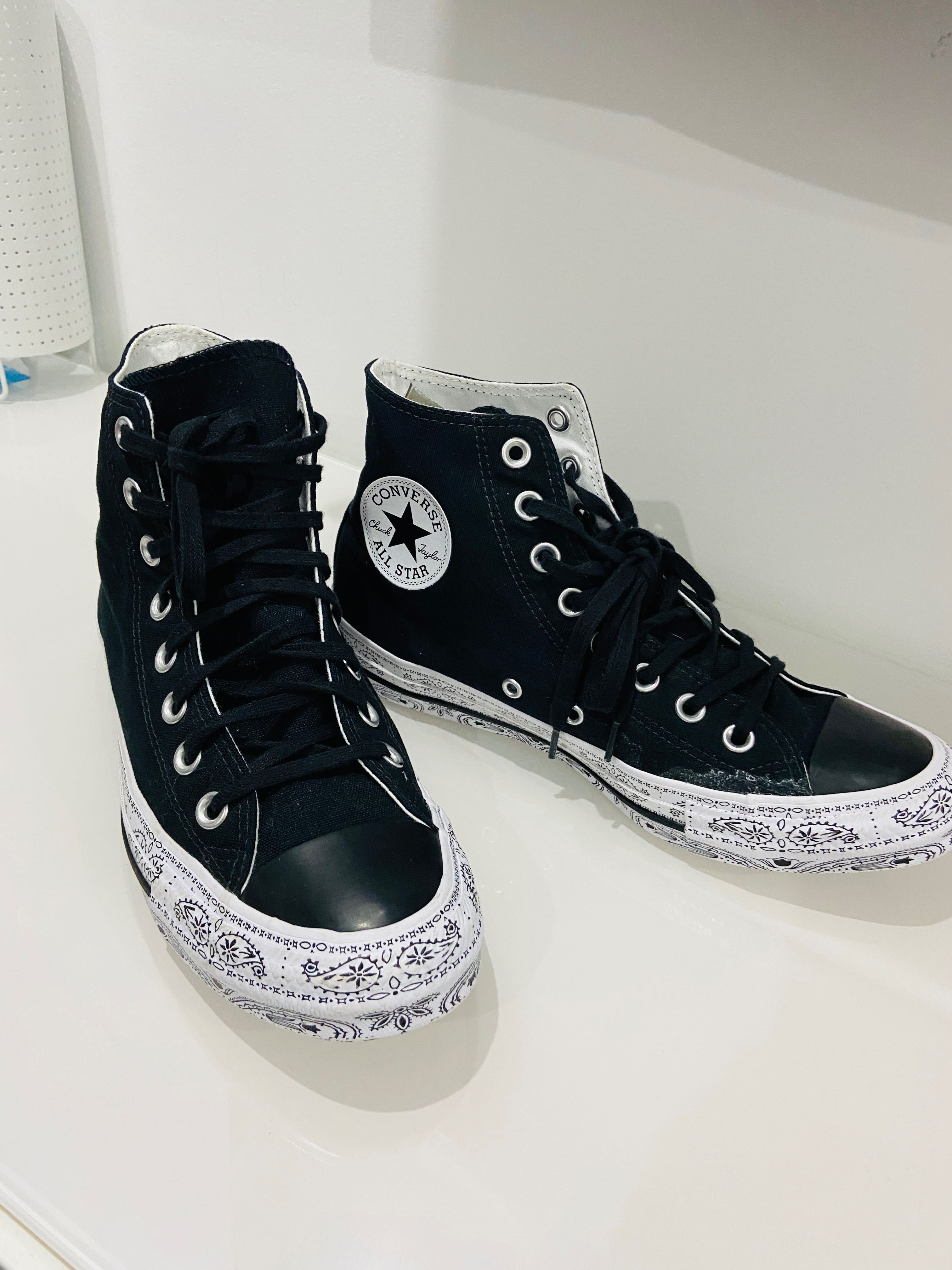 Converse 39 5 25 cm Targu Jiu OLX.ro