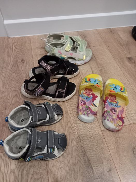 Детские Сандали все за 3000тг