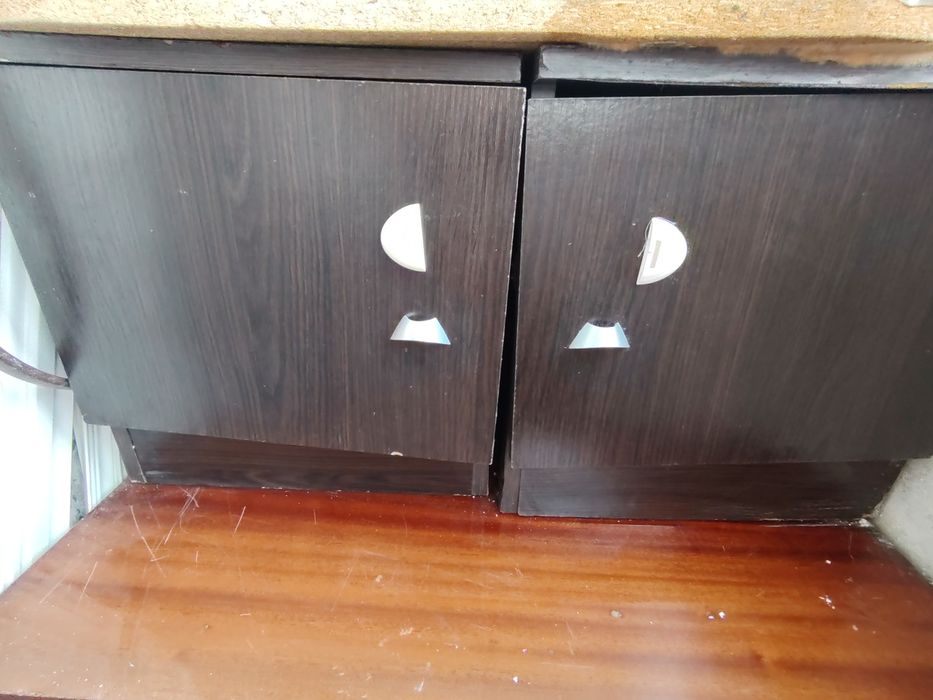 Продам две тумбочки