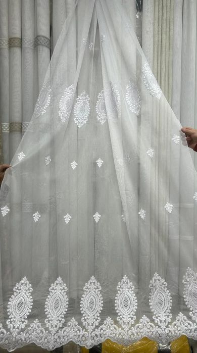 Perdele cu broderie
