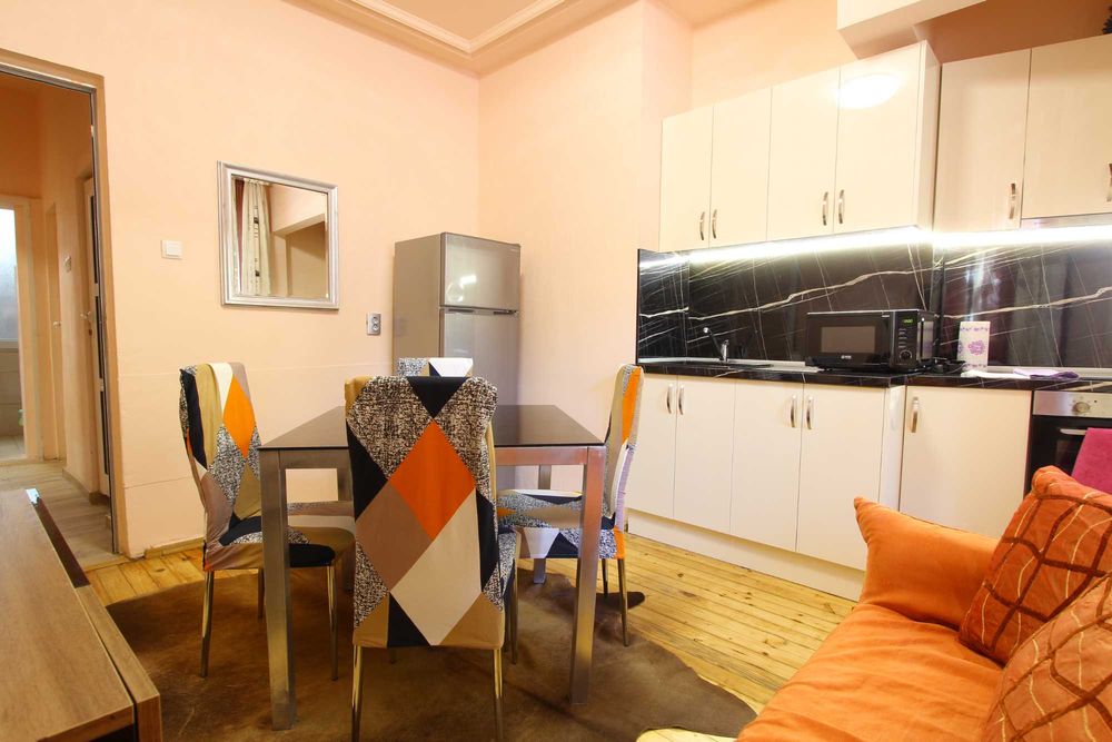 Дава се под наем Двустаен апартамент в Варна, Гръцка махала - 60 кв.м за 433.5 € - Снимка #3