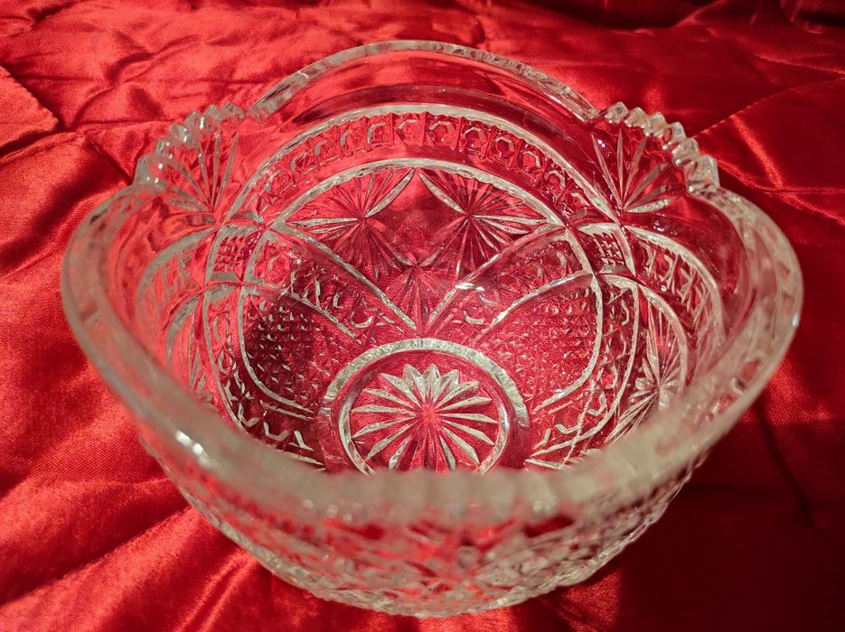 Ваза хрустальная