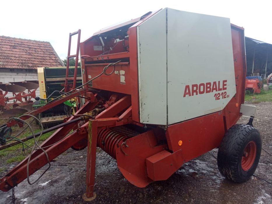 Presă baloți rotunzi plasă Claas Rollant 46