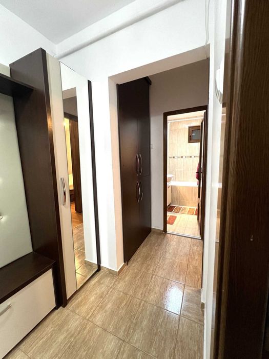 Apartament 2 camere decomandate – Micro 20, etaj 1, renovat