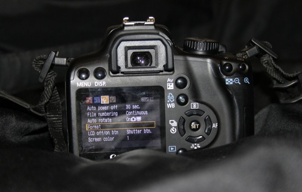 Продавам Сапnon eos 1000d