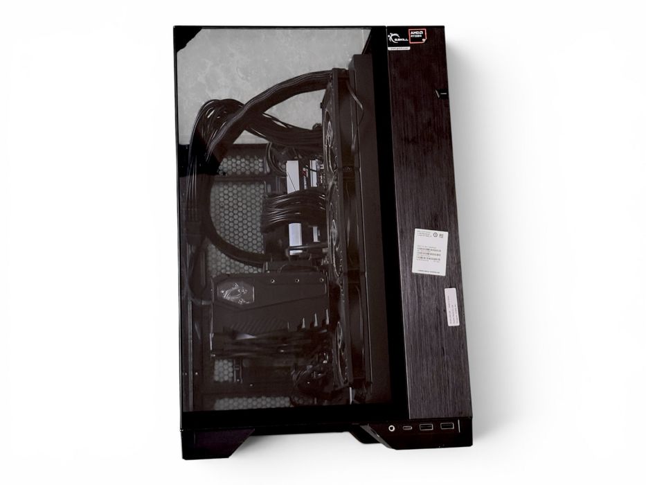 Компютърна конфигурация AMD Ryzen™️ 9 9950X3D Z5 Neo RGB 32GB DDR5-6000 Samsung 9100 PRO Heatsink 4TB MSI RTX 5090 Vanguard SOC