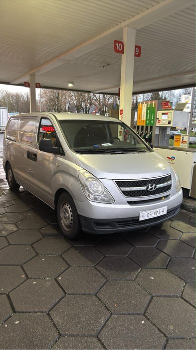 Vand hyndai din 2008 motor 2.5 170 cai