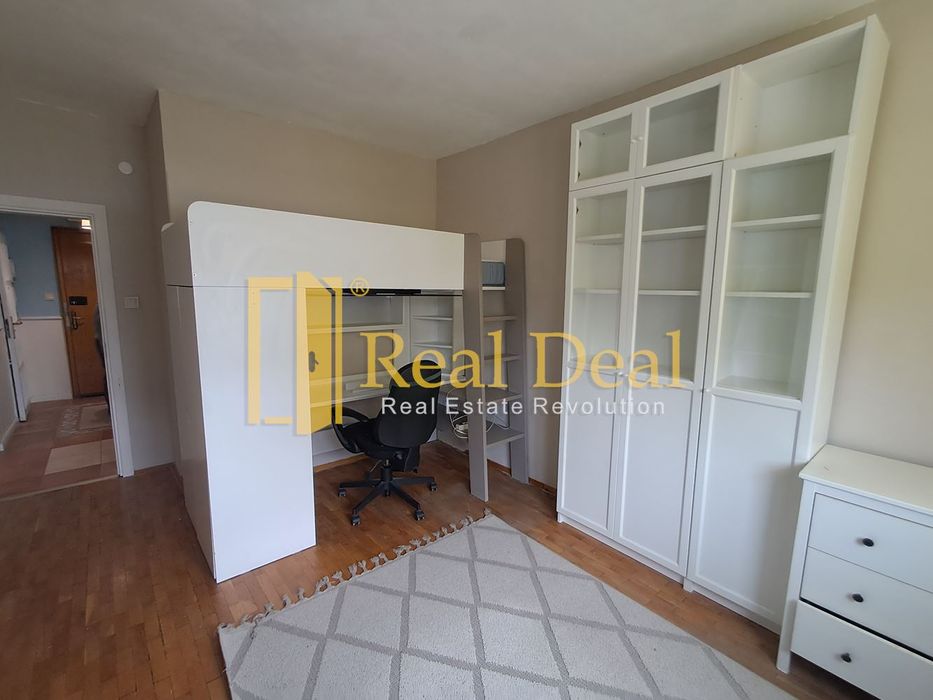 Дава се под наем Тристаен апартамент в София, Център - 100 кв.м за 897.6 € - Снимка #8