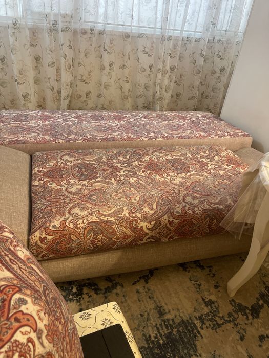 Продам диван, раскладной, длина 195 см с ящиком для вещей.