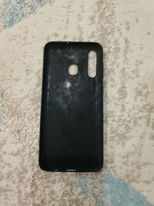Чехол на телефон