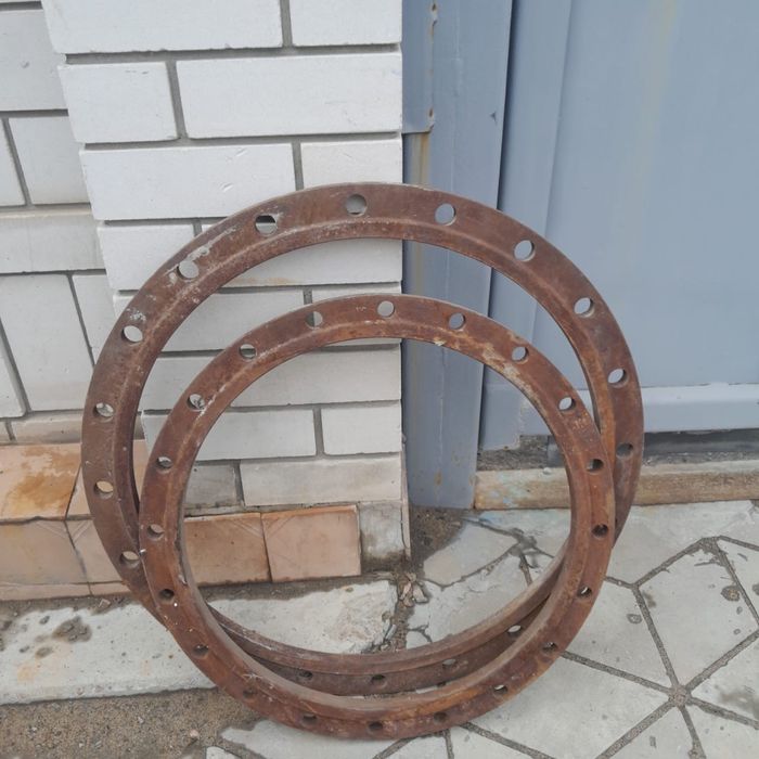 Водопроводный фланец.