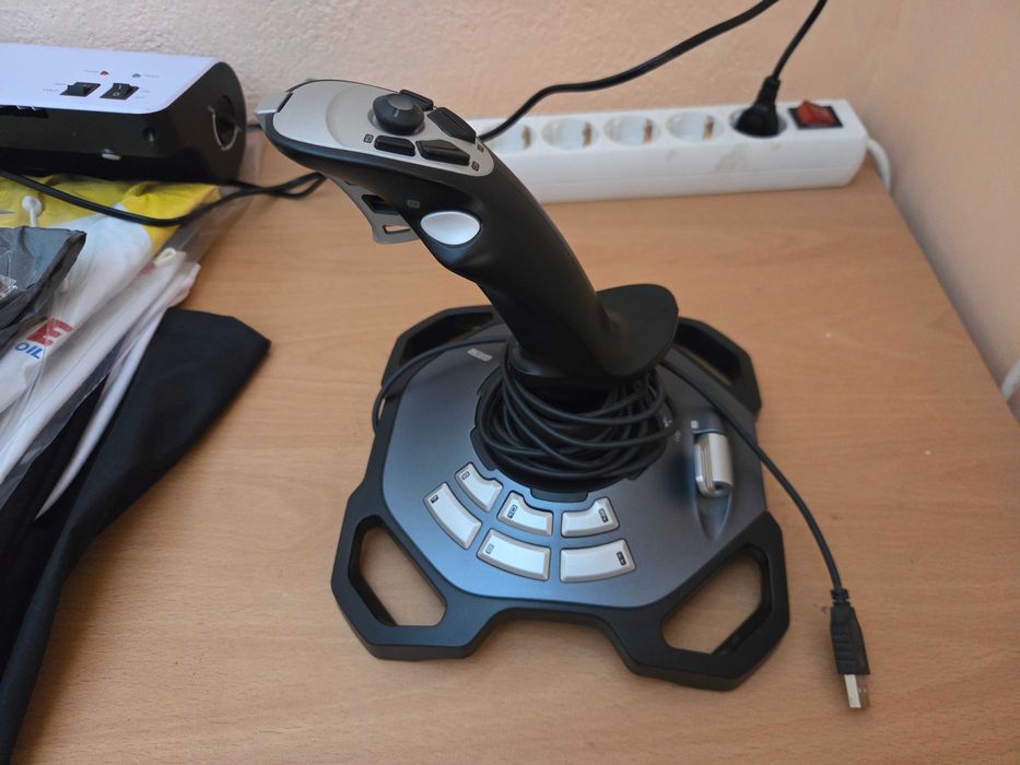 Джойстик Logitech Force 3D Pro, USB