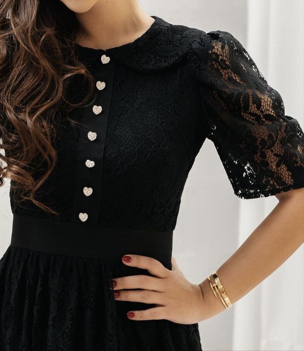 Вечернее платье с кружевом