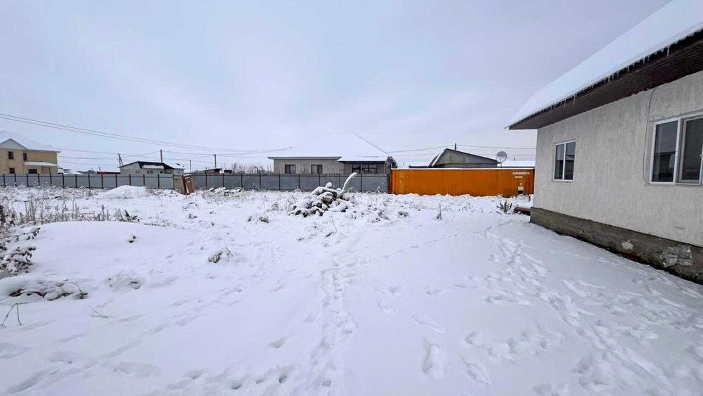 продам участок с времянкой