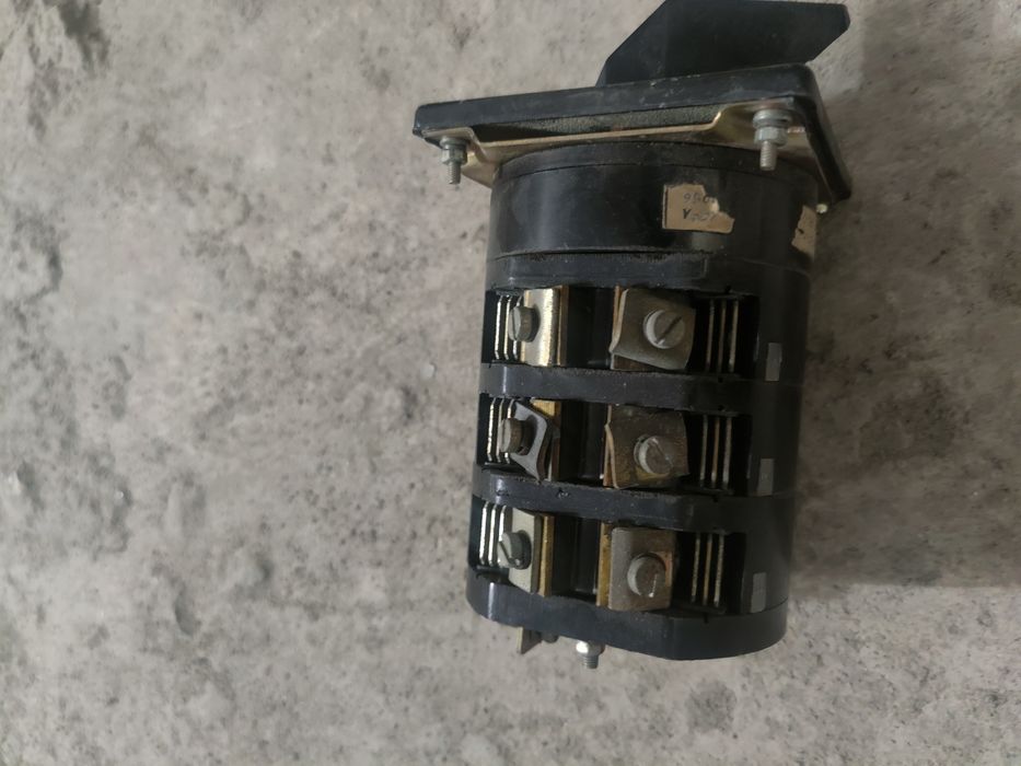 Contactor cu came active 100-200A 660V.