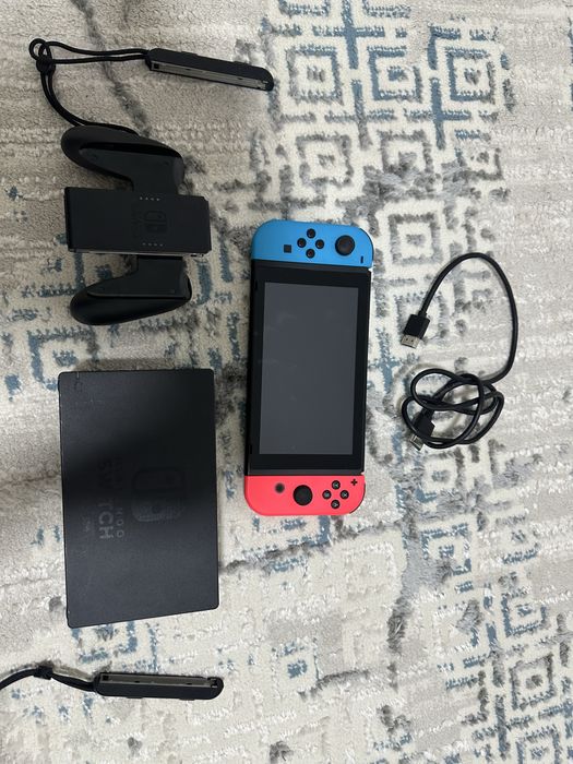 продам Nintendo Switch