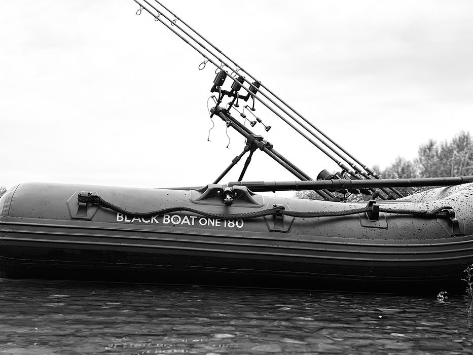 Barca CarpSpirit black boat one 1.80 m