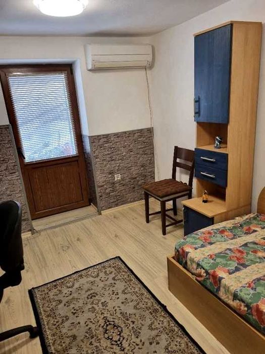 Дава се под наем Тристаен апартамент в Пловдив, Кючук Париж - 70 кв.м за 300 € - Снимка #3