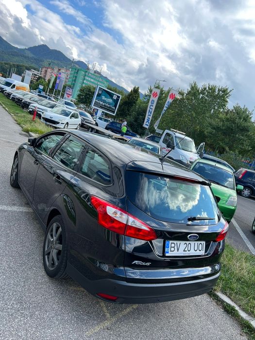 Inchirieri auto  de la 7,99 eur/zi  si microbuze incepand de la 30€/zi