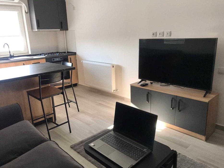 Proprietar, inchiriez garsoniera dubla, disponibila imediat + loc parcare