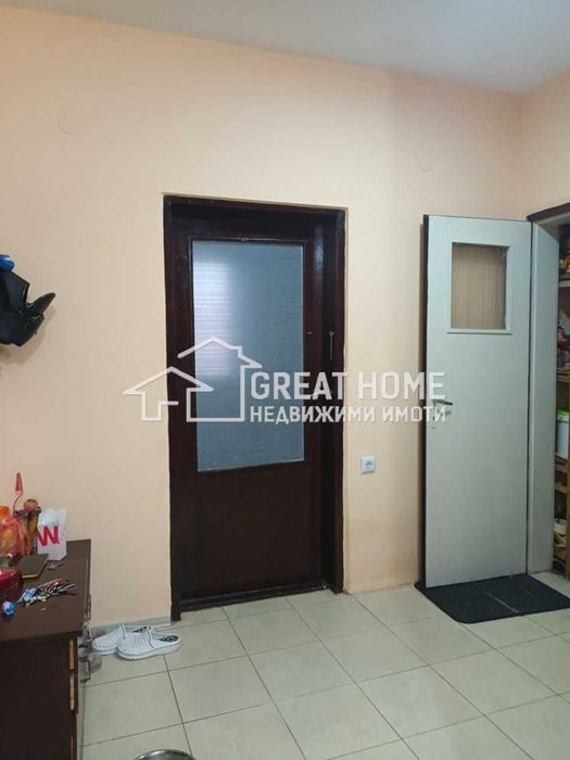 Продава се Четиристаен апартамент в Търговище, Център - 124 кв.м за 848 €/кв.м - Снимка #4