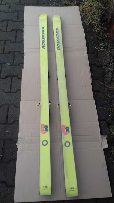 2 perechi ski, modele mai vechi, lungime 175 cm, Rossignol si K2 (USA)