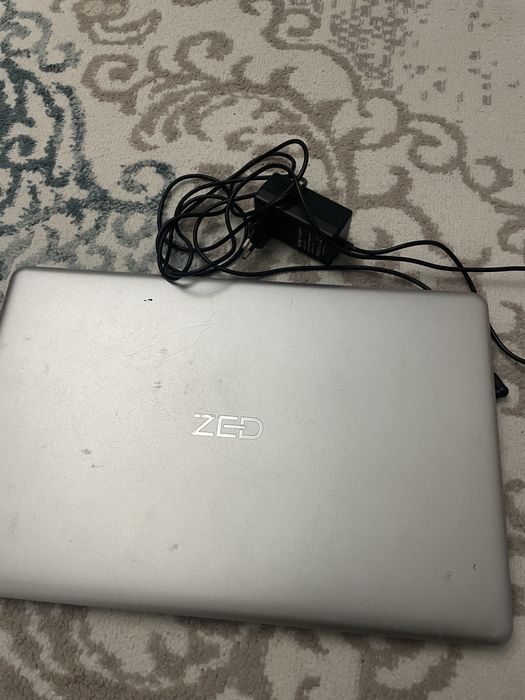 Продается бюджетный  ноутбук