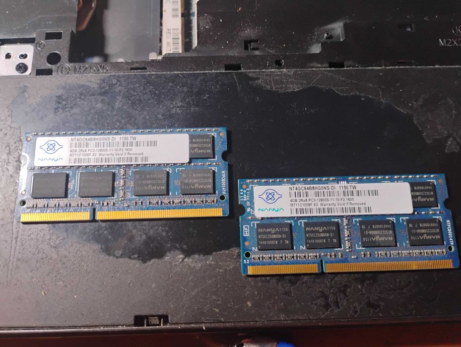 4 GB RAM за лаптоп 2xR8 PC3-12800s Nania DDR3 SDRAM SO-DIMM