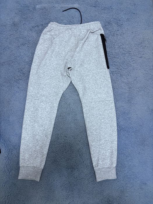 pantaloni Nike Tech