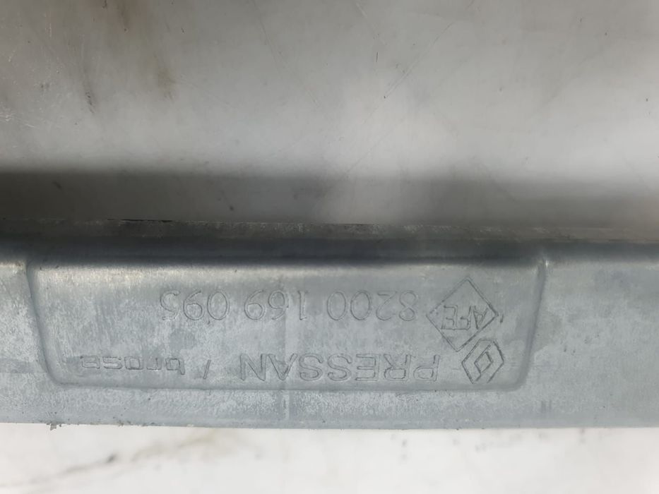 Macara cu motoras dreapta fata 8200169095 Renault Symbol 1 (facelift)