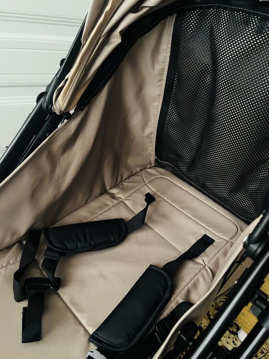 Коляска прогулочная, легкая . Есть торг