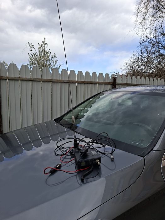 Statie auto + antena magnetica
