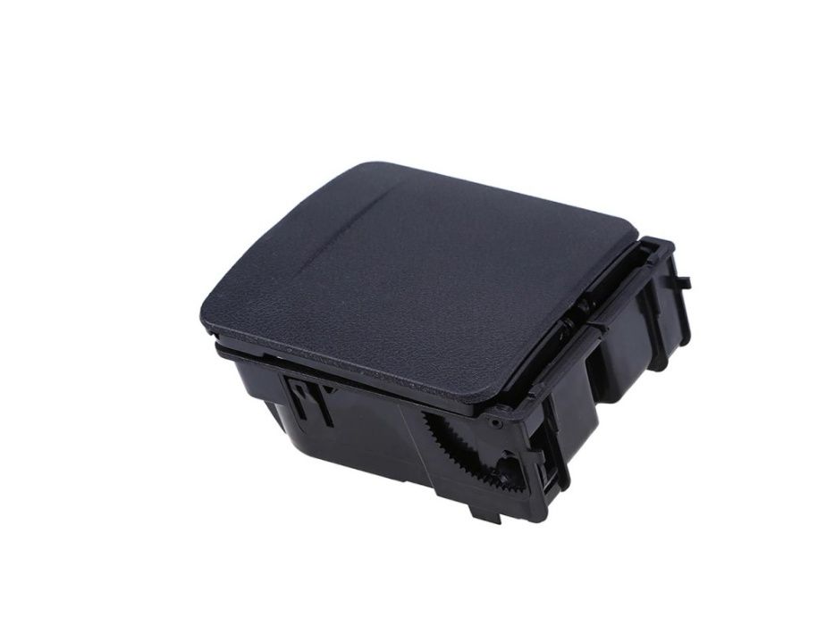 Поставка за чаши VW Golf 5, Golf 6, Jetta и Eos / Фолксваген Голф 5,6