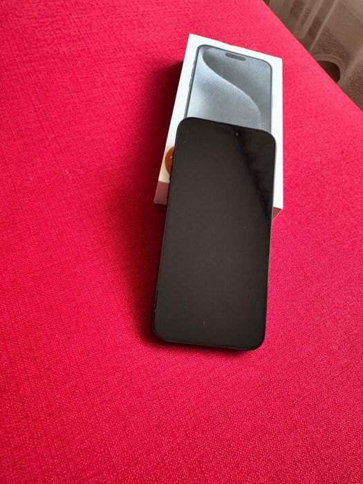 Vând IPhone 15 Pro Max, Black Titanium