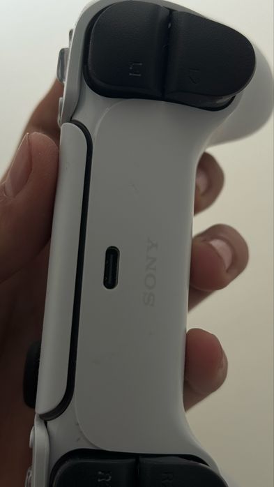 Продам DualSense PS5 белый