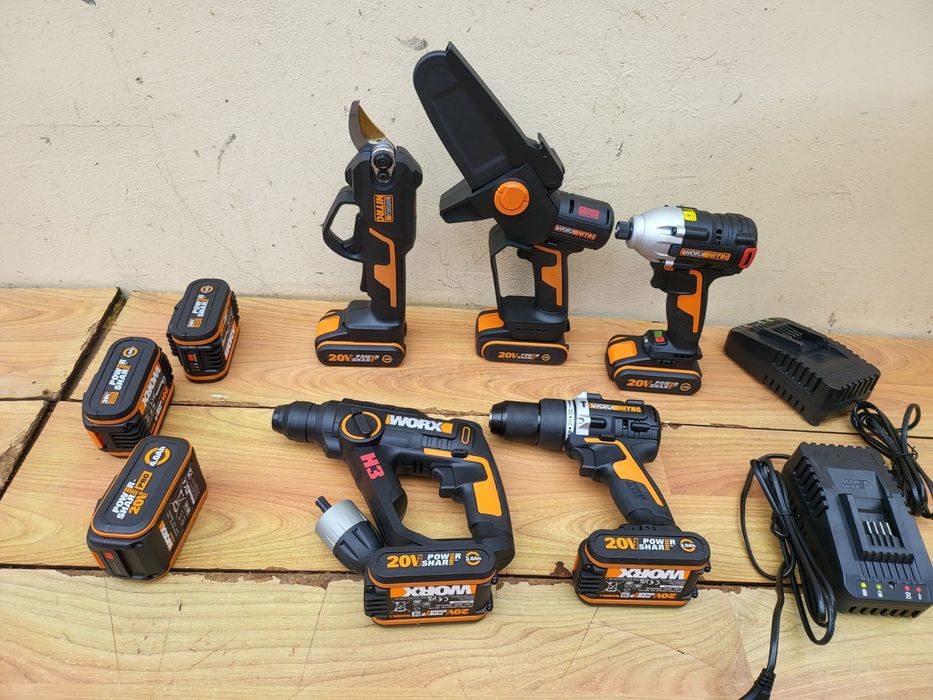 Scule cu acumulator WORX 20 V