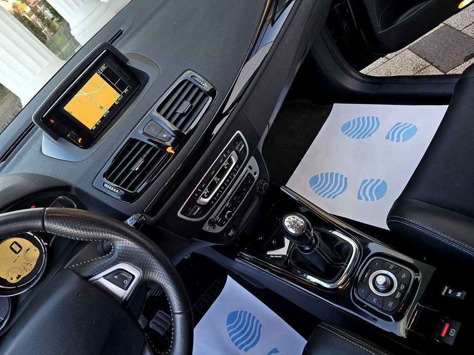 RENAULT MEGANE 3 1.6dci BOSE/Camera/Key-less/LaneAssist/Panoramic