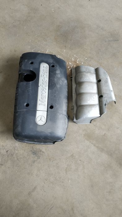 Капак за Мерцедес 202