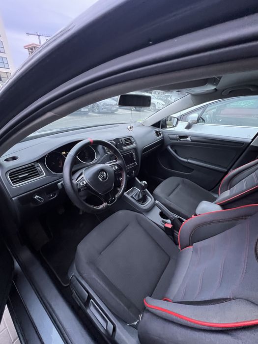 VOLKSWAGEN Jetta 2015 — imagine 3