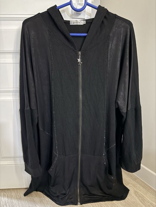 Кофта на замке женская