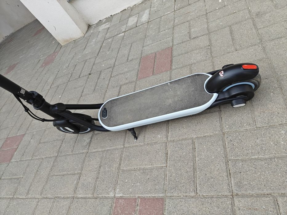 Vând trotinetă electrică