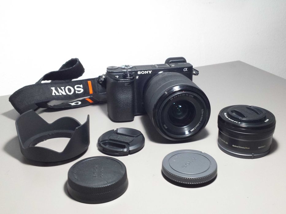Sony A6300 + Два Обектива