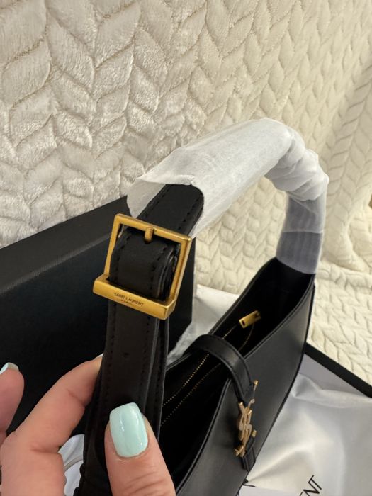 Дамска чанта нова YSL